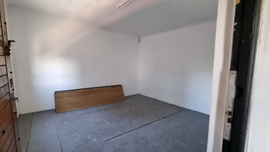 To Let Commercial Property for Rent in Woodstock Western Cape